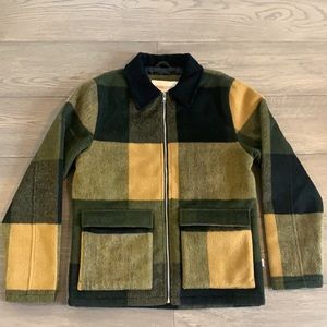 Men’s Revolution check jacket size Large